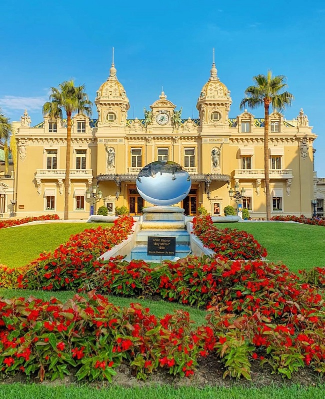 Best time visit Monaco weather tourism