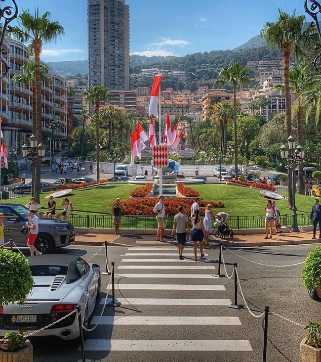 Best time visit Monaco weather tourism