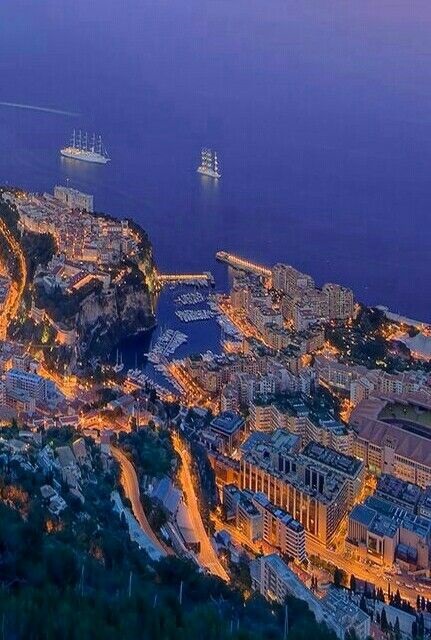 Best time visit Monaco weather tourism